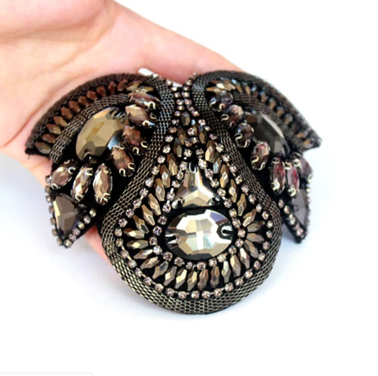 Ein Paar Diamant-Quasten Epaulet, Handgemachtes Schulterpolster, Perlen-Kristallnieten Schulter Dekoration Epauletten, Verschönerung, Epauletten von DIYsharing