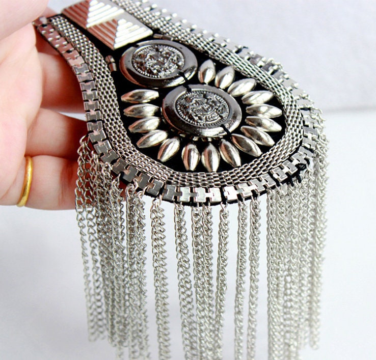 Ein Paar Gold Oder Silber Quasten Epaulet, Handgemachte Epauletten, Ohrstecker Schulterkissen, Schulterverzierung, Kostüm Epaulets von DIYsharing