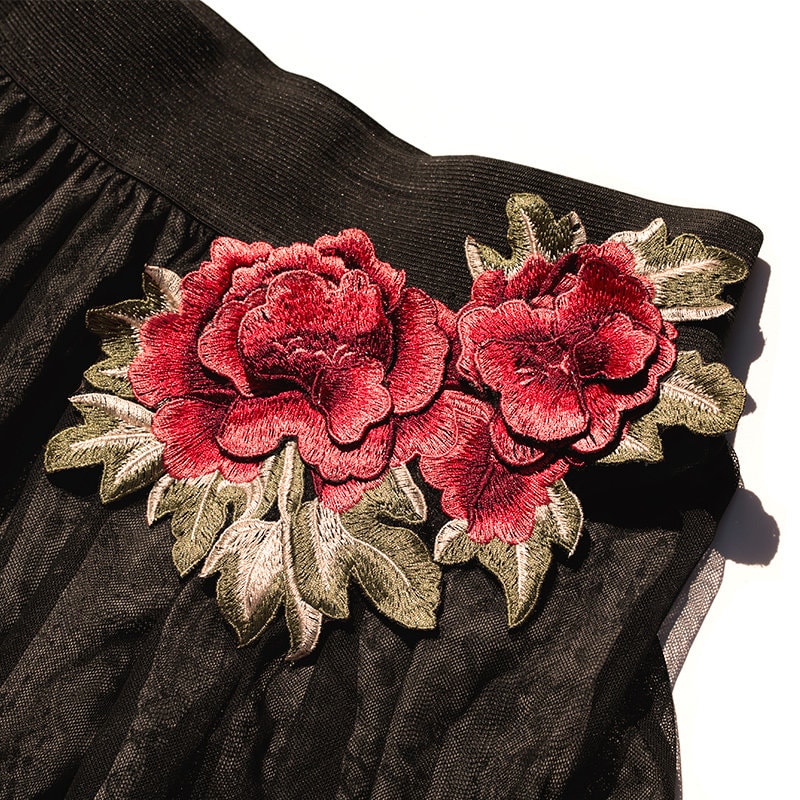 Empfindlicher Gestickter 3D-Blumen-Applikations-Flicken, Vintage-Blumenpatch Für Kleidung Oder Kleid, Dekorative Stickereiapplikation Empfindlicher Gestickter 3D-Blumen-Applikations-Flicken, Vintage-Blumenpatch Für Kleidung Oder Kleid, Dekorative Stickereiapplikation von DIYsharing