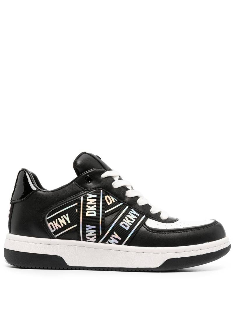 DKNY Olicia Sneakers mit Logo-Print - Weiß von DKNY