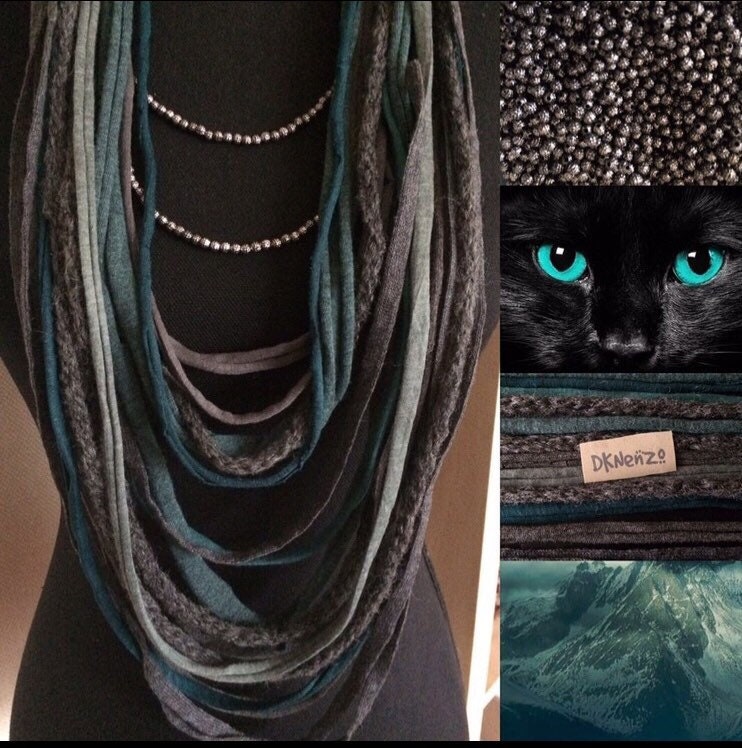 Schal Halskette in Den Farben Petrol Und Grau, Graue Wolle Artikel 1 Lose Lange Barocke Silber Beadenecklace Schal Halskette in Den Farben Petrol Und Grau, Graue Wolle Artikel 1 Lose Lange Barocke Silber Beadenecklace von DKNenzo