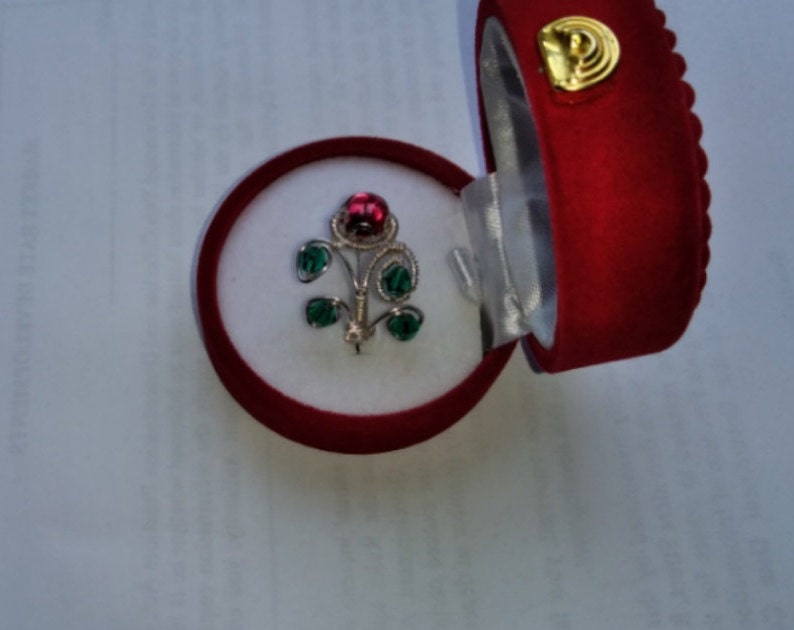 Rubin Ring Von Dlacejewelrydesigns von DLaceJewelryDesigns