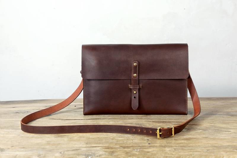 Handgenähte Pflanzlich Gegerbte Leder Messenger Bag, Herren Vollnarbenleder Crossbody Schultertasche Staffelung Jubiläum Geschenke Cb15Nc von DMleatherStudio