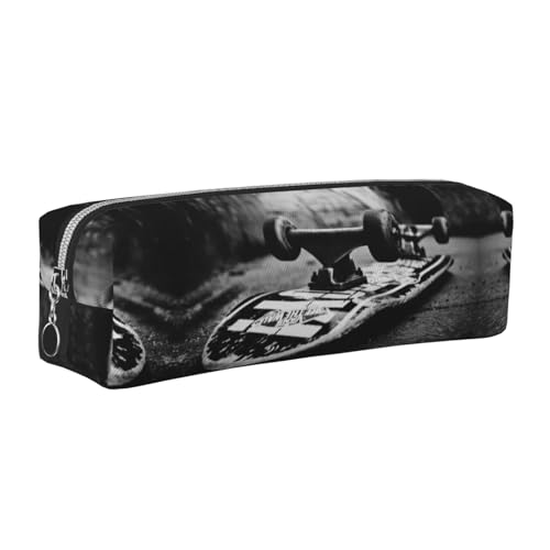 DNBCLEZK Skate Boards Federmäppchen, niedliches Leder-Federmäppchen, hochwertiger glatter Reißverschluss, langlebiger Metallabzieher, vollständiger Druck, Designer-Schreibwaren-Organizer für Schule von DNBCLEZK