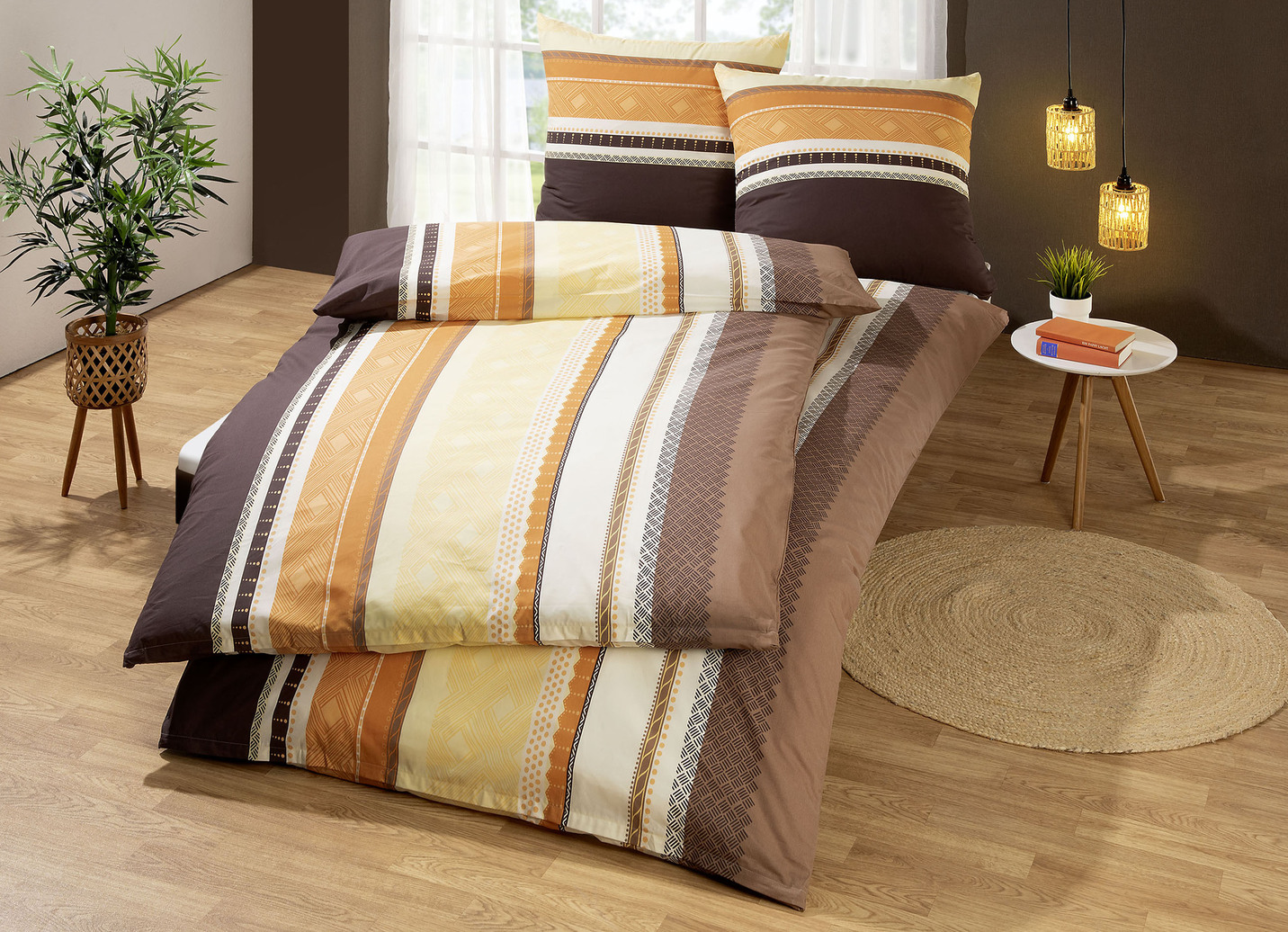 "DOBNIG" Bettwäsche-Garnitur, Größe 112(80/80 cm + 135/200 cm), Qualität Linon, Marone-Gold von DOBNIG