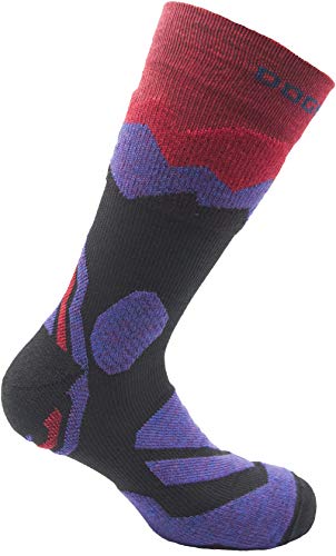 DOGMA Mountain Lion - warme, schnelltrocknende Merino Wandersocken für Damen & Herren, atmungsaktive Trekkingsocken, wadenlange Funktionssocken, Outdoor Hiking Socks (Fiery red, 39-41) von DOGMA