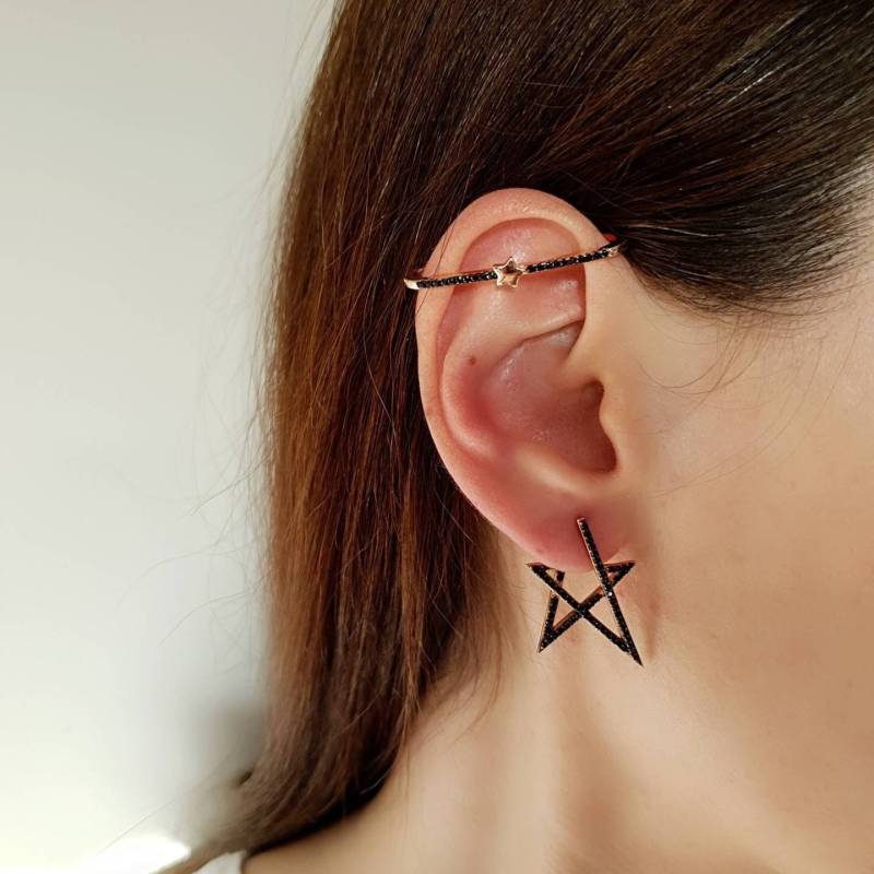 Besondere Handgemachte Stern Ohrringe, Gothic Mittwoch Pentagramm Ohrringe Mit Schwarzen Zirkon Steinen, Hexen Schwarzer Ohrstecker, Sternchen von DOHMANSTONE