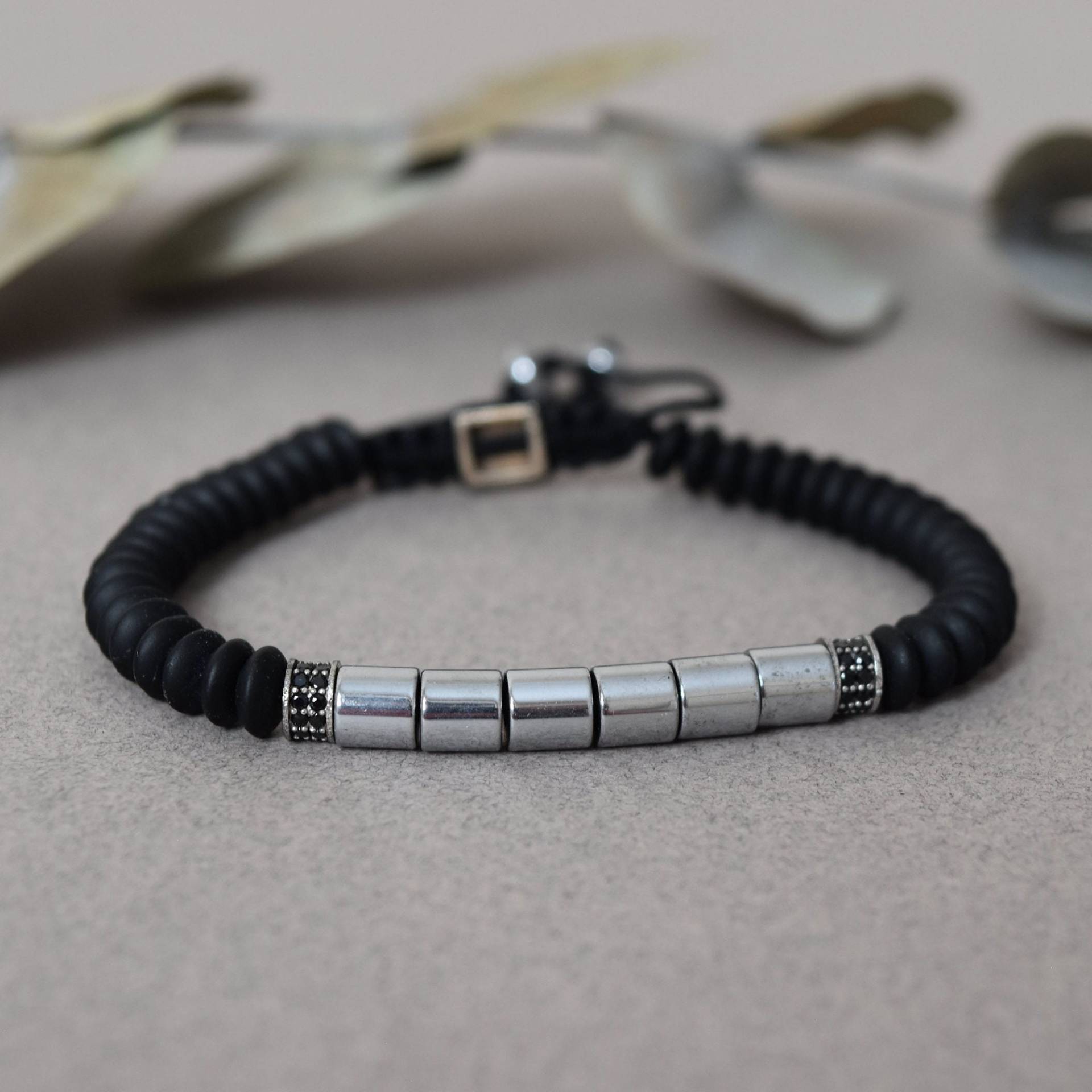 Handgewebtes Onyx Armband, Verstellbares Matt Unisex Hämatit Und 100% Naturstein Armband von DOHMANSTONE