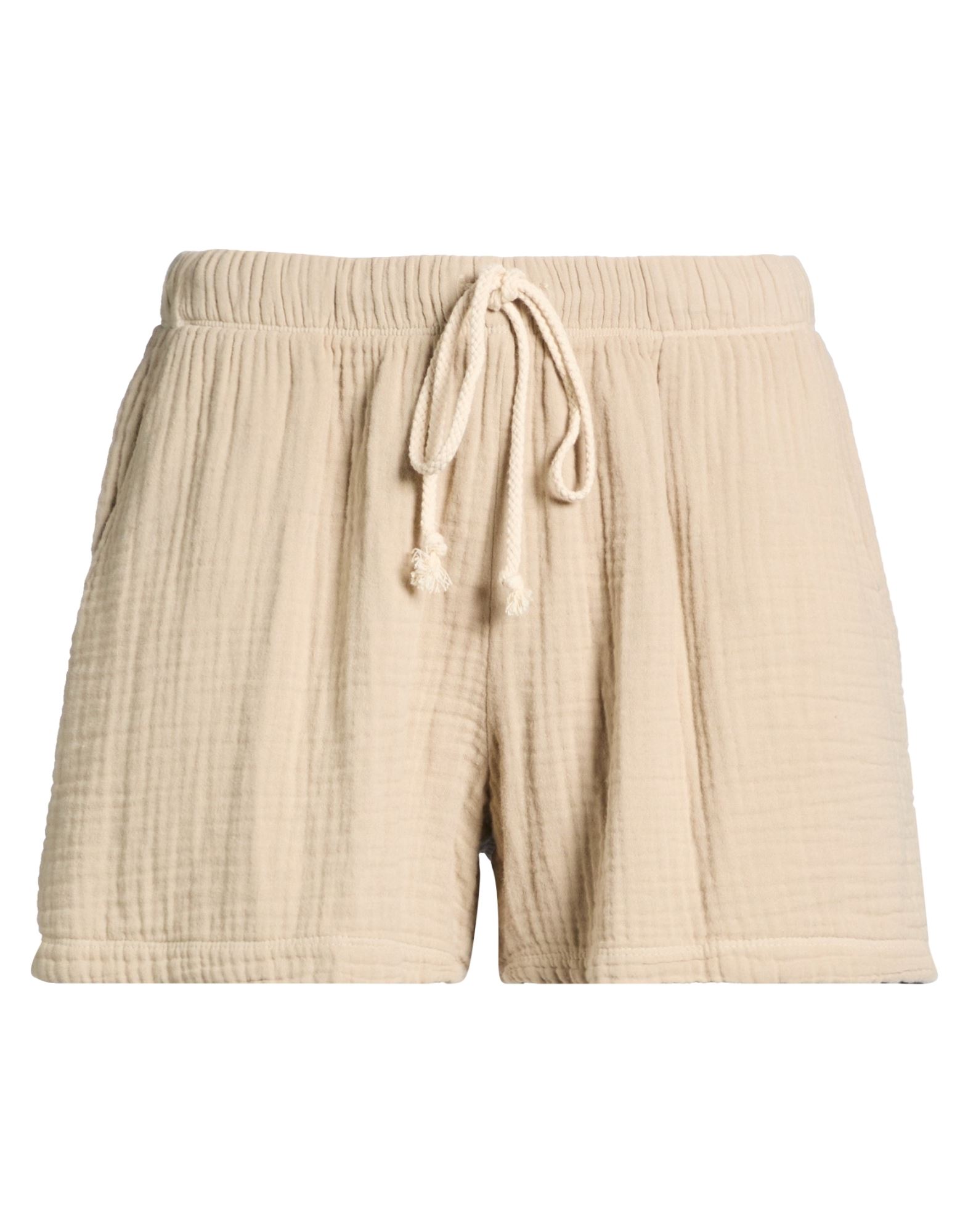 DONNI. Shorts & Bermudashorts Damen Sand von DONNI.