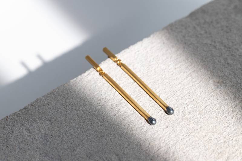 "Matchstick Ohrringe "Matchstick" Perfekt." Entzünde Das Feuer. Handgemacht Aus Recyceltem Sterling Silber, 24K Vergoldet. Ethisch Hergestellt in von DOSADORNMENTS