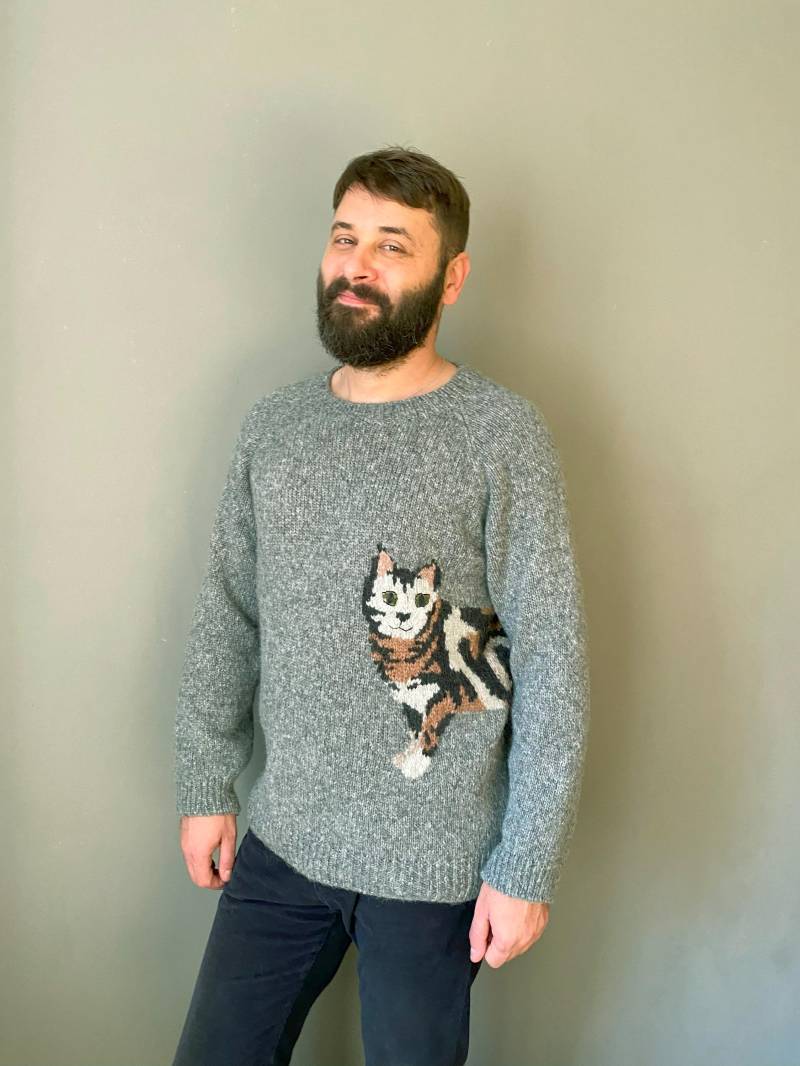 Katzen Pullover. Handgestrickter Pullover Unisex Oversized Grobstrick Alpaka Raglanpullover Mit Der Katze von DOSSOVAwear