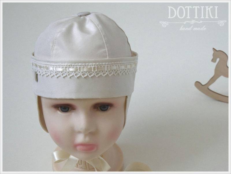 Seiden Baby Taufmütze Weiße Taufmütze Mit Spitze von DOTTIKI