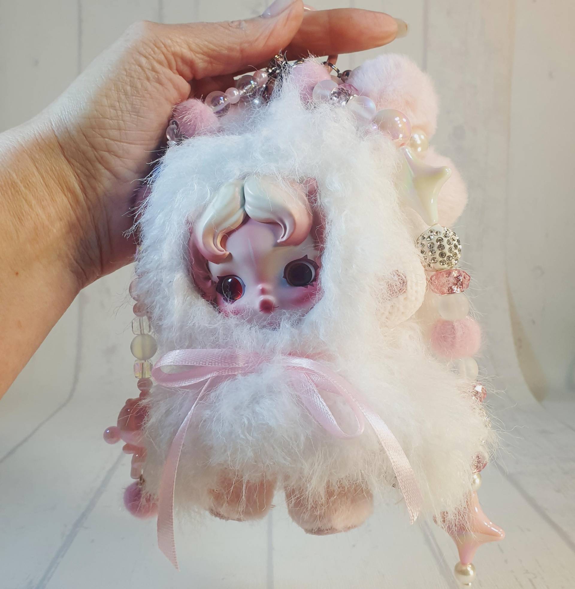 Handmade Plüsch Skullpanda "You Found Me" Taschenanhänger, Taschen Charm "Ghostie" | 6 Custom Made By Mimi von DRAGONSCALESbyMIMI