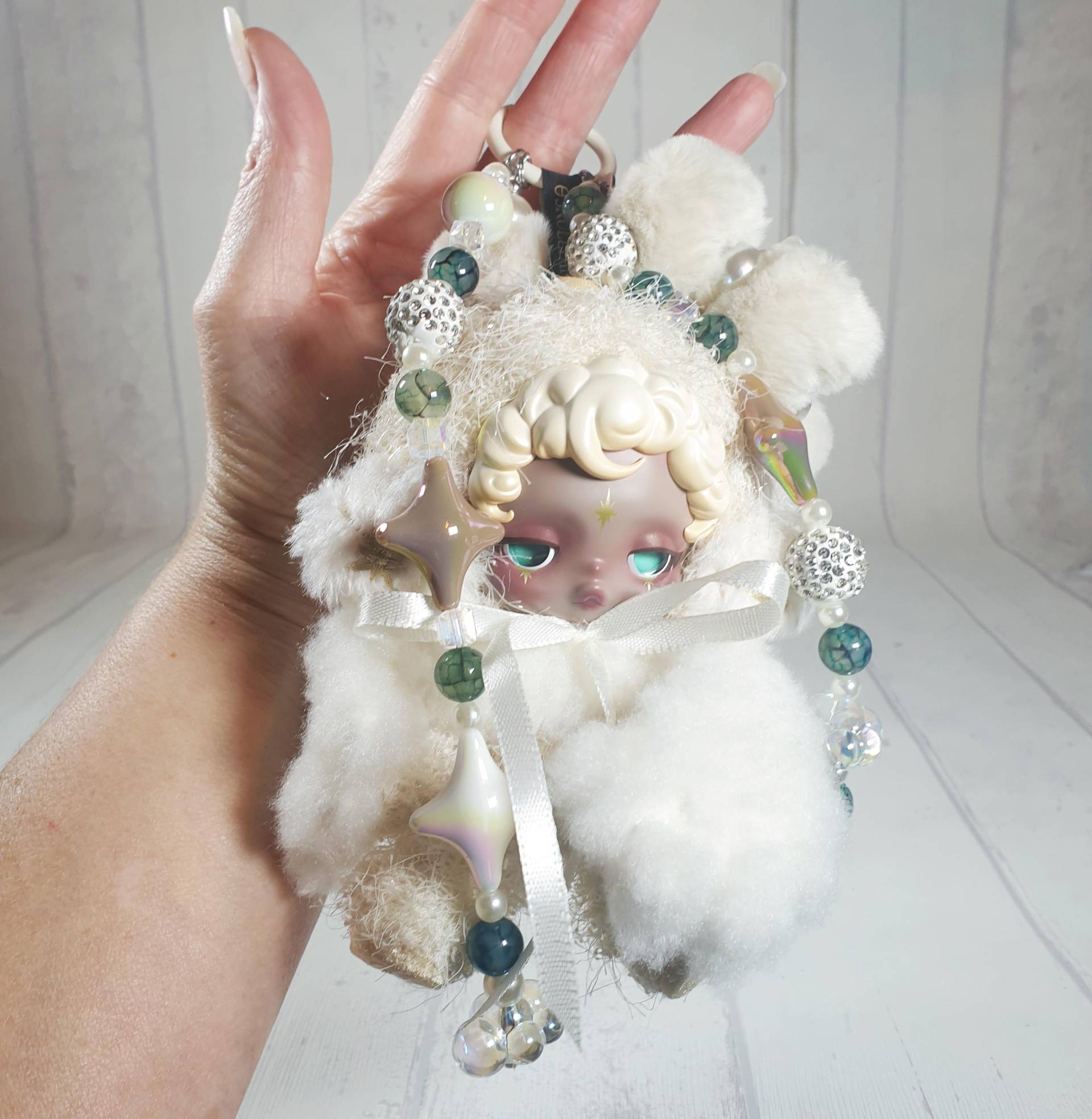 Handmade Plüsch Skullpanda "You Found Me" Taschenanhänger, Taschen Charm "Sandman Ii" | 12 Custom Made By Mimi von DRAGONSCALESbyMIMI