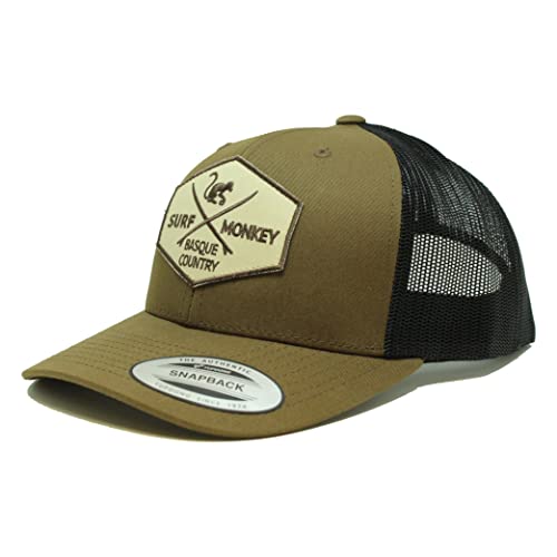 Dressed IN Music Play with ME Cap Trucker Typ Monkey® - verstellbare Hysterese - Aufnäher mit Surf Monkey® - 6-Panel-Design - Surfing The Basque Country (Schwarz), Schwarz, 60 von Surf Monkey