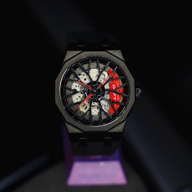 DRIFTELEMENT Automatikuhr DODECADON FELGENUHR, Quadratisches Gehäuse von DRIFTELEMENT