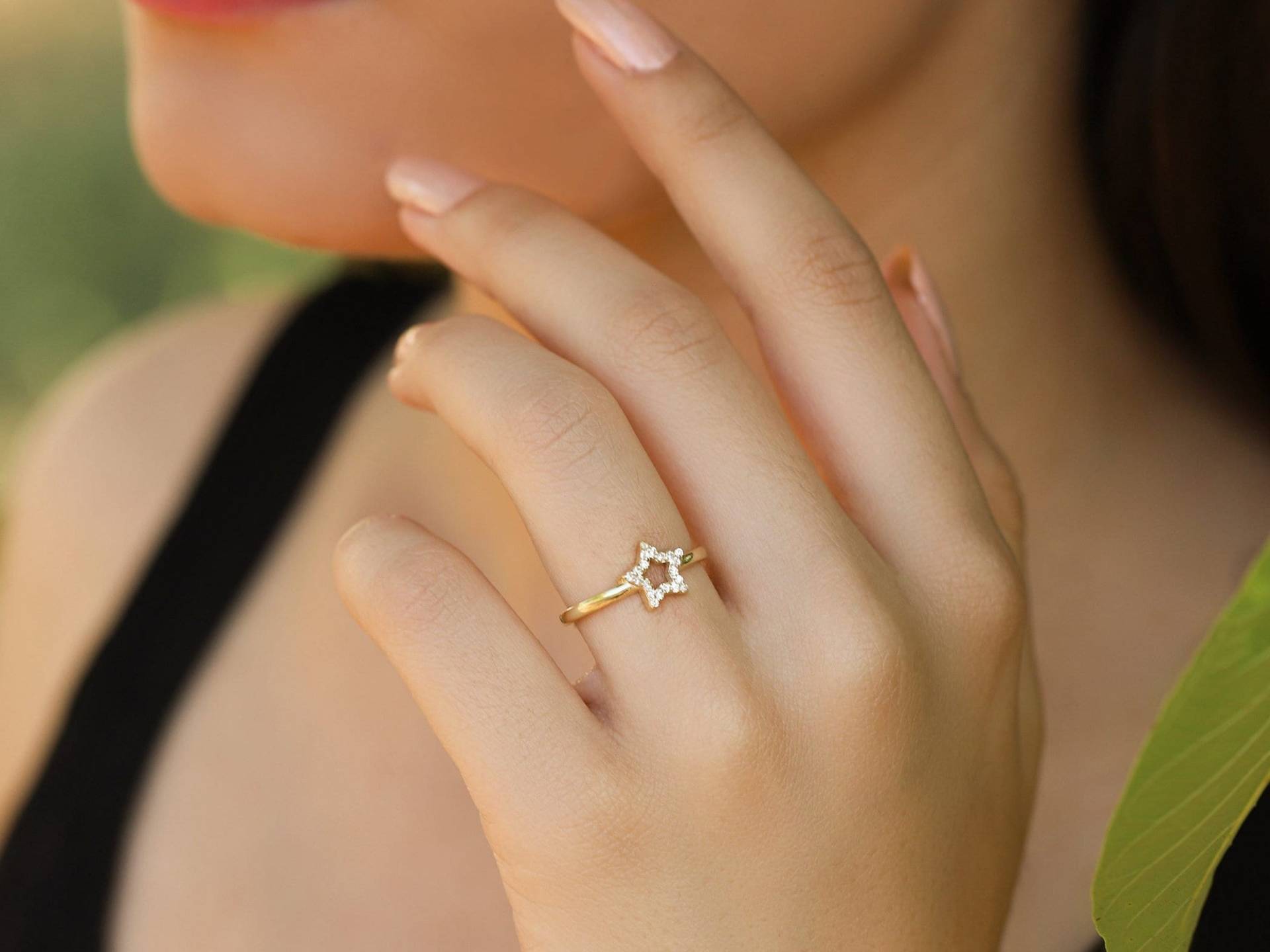 14K Gold Minimalist Diamant Ring Ehering Dünner Massiver 18K Weißgold Roségold Geschenk Für Mama Mutter Frau Frauen von DSJewelryUS