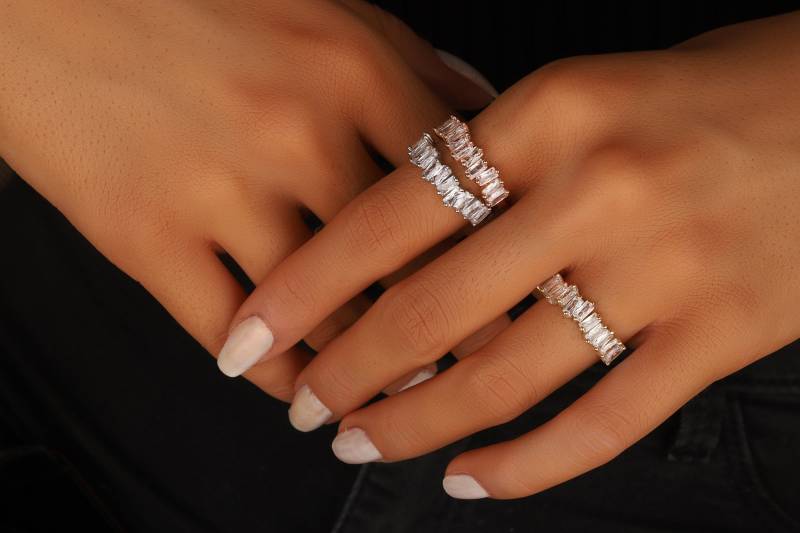 Baguette Weißer Stein Halbe Ewigkeit Stapelring Stapelbar Silber Rosen Filled Bänder S Für Mama Mutter Frau Beste Freundin Muttertag von DSJewelryUS