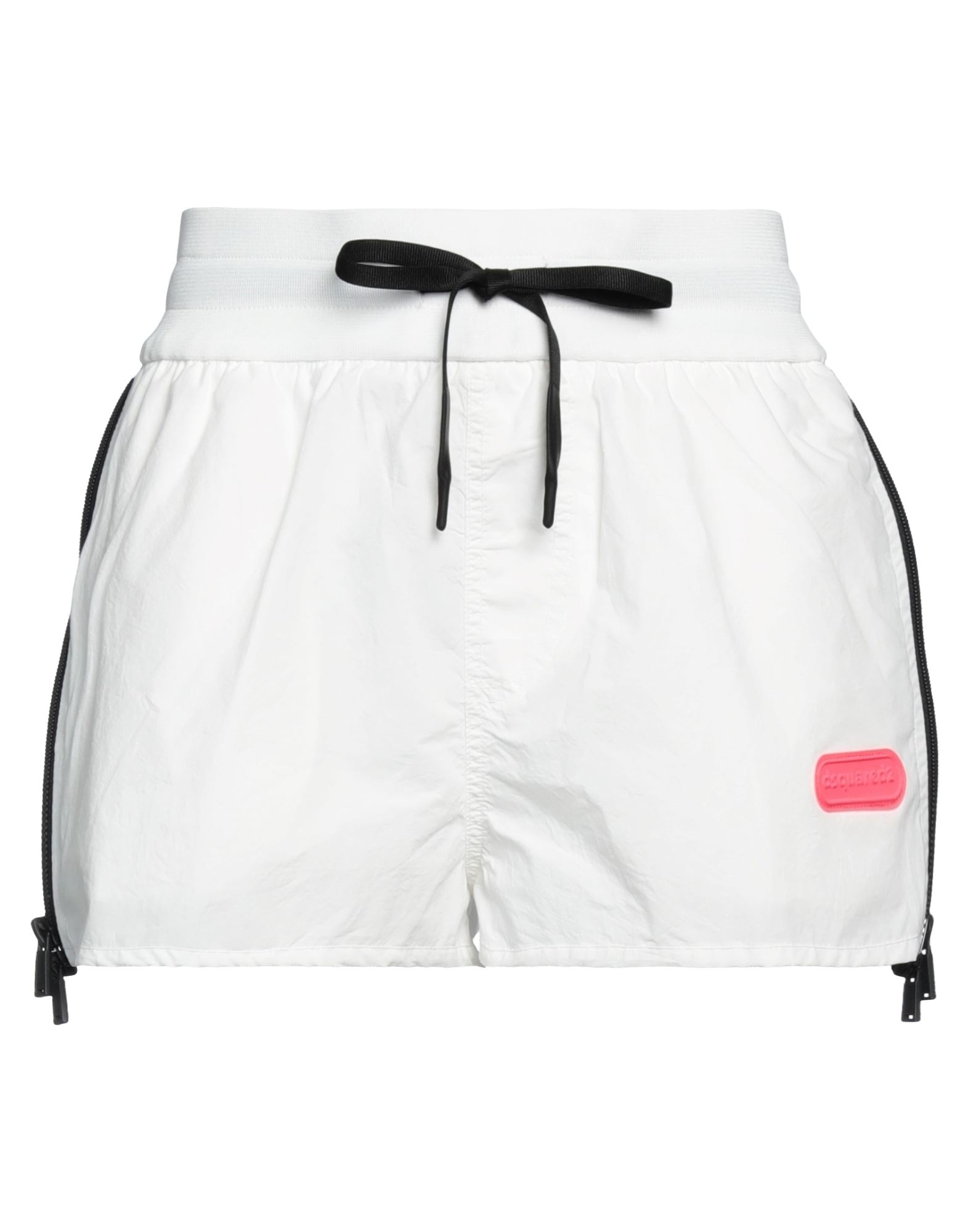 DSQUARED2 Shorts & Bermudashorts Damen Weiß von DSQUARED2