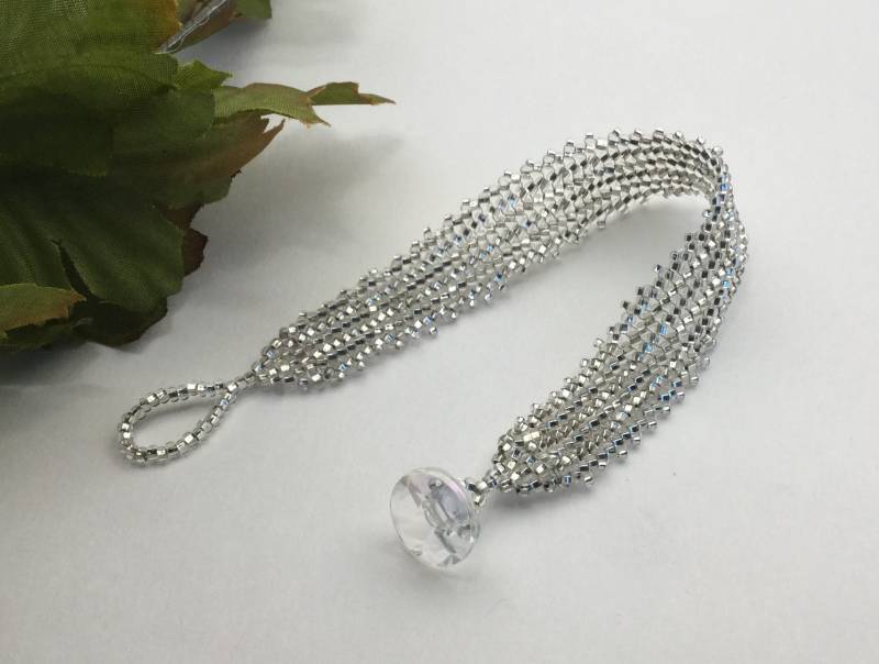 Klare Crystal Seed Bead Fischgrät Armband Klare Crystal Seed Bead Fischgrät Armband von DTCSouthwestDesigns