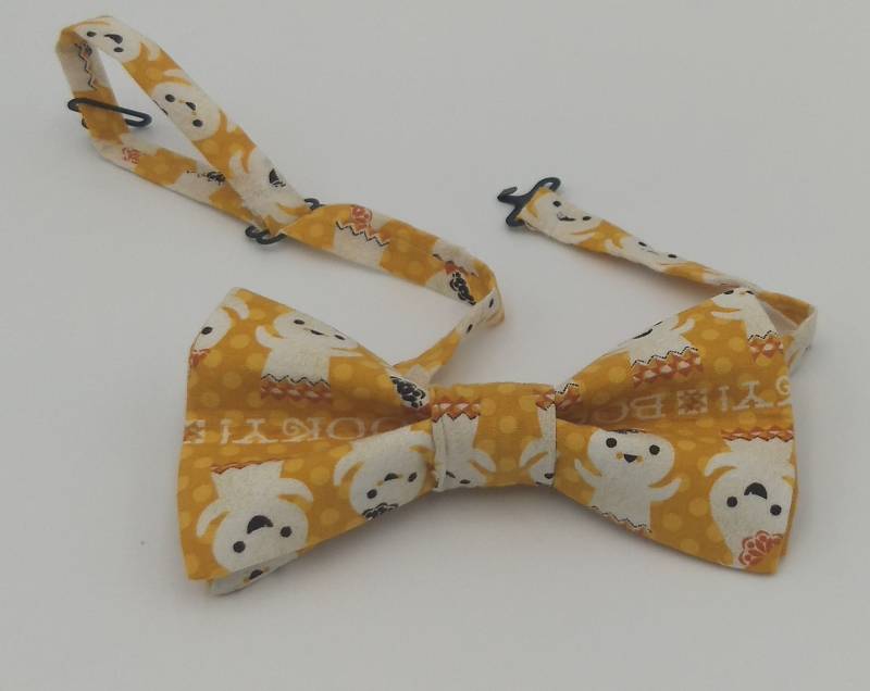 Boo Kleiner Geist Halloween Fliege von DTKMDesign