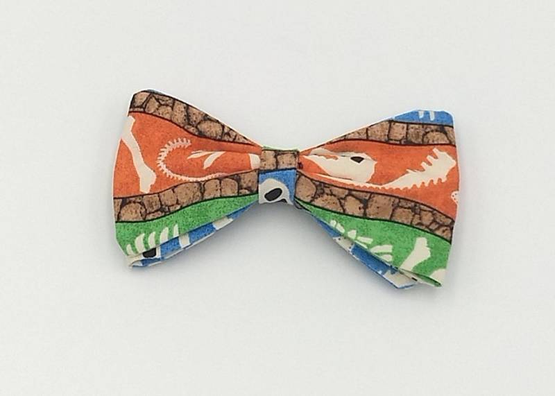 Dinosaurier Knochen Clip-On Fliege Dinosaurier Knochen Clip-On Fliege von DTKMDesign