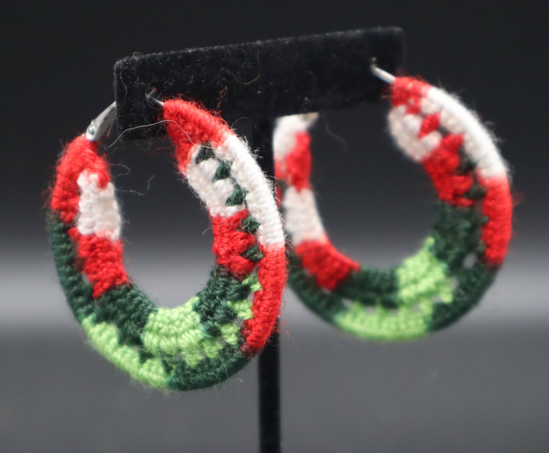 Weihnachten Gehäkelte Hoop Ohrringe Weihnachten Gehäkelte Hoop Ohrringe von DTKMDesign