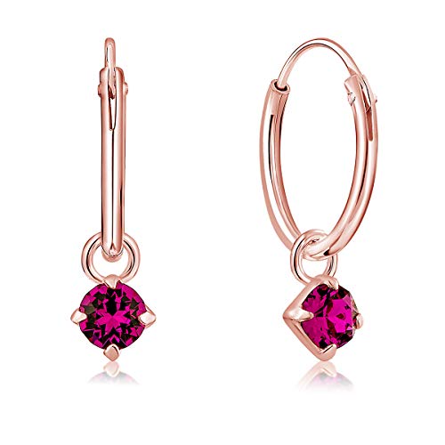 DTPsilver® KLEINE Creolen Ohrringe 925 Sterling Silber Rosen-Gold überzogen mit 3 mm Baumelnde Swarovski® Elements Kristall - Mädchen - Dicke 1.2 mm - Durchmesser 12 mm - Farbe : Fuchsie von DTPsilver
