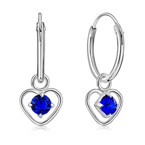 DTPsilver® KLEINE Creolen Ohrringe 925 Sterling Silber mit 3 mm Swarovski® Elements Kristall - Herzform - Mädchen - Dicke 1.2 mm - Durchmesser 12 mm - Farbe : Majestätisches Blau von DTPsilver