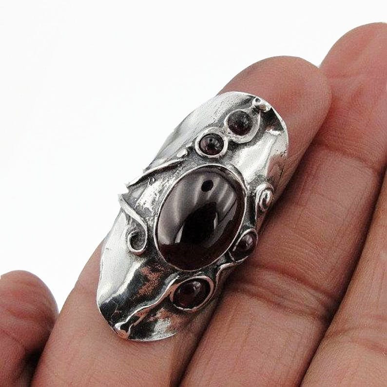 Breiter Sterling Silber Granat Ring, Dunkelroter Edelstein Silberring Mit Edelsteinen, Unisex Style Musiker-Ring von DUERRY