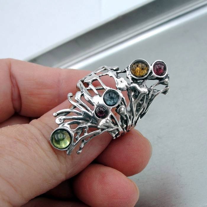 Duerrys Ring Mit Mehreren Edelsteinen, Silber Und Bunten Edelsteinen Duerrys Ring Mit Mehreren Edelsteinen, Silber Und Bunten Edelsteinen von DUERRY