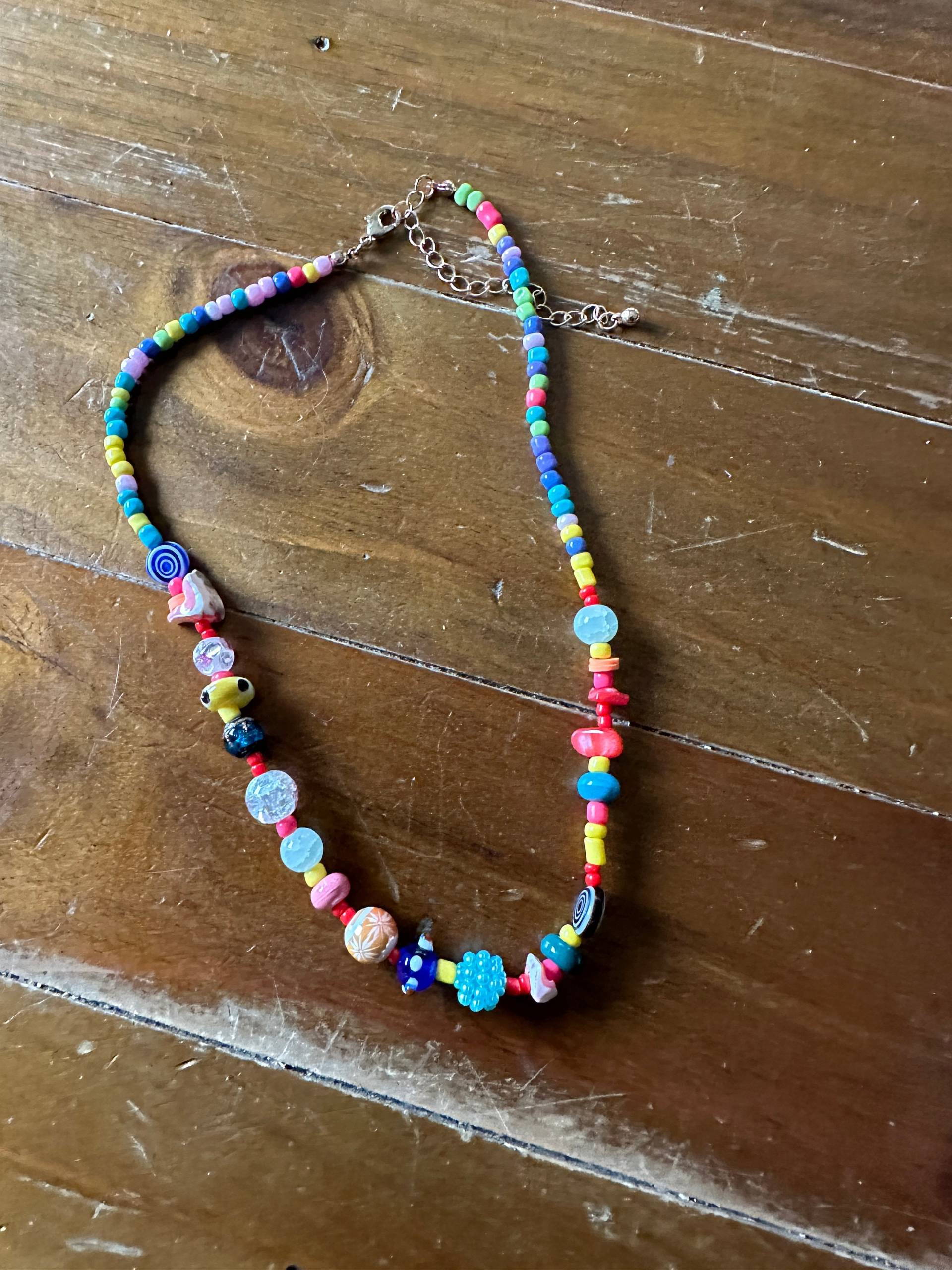 Bunte Sommerkette Perlenkette Ca 55 cm Handmade von DUNKELROTde