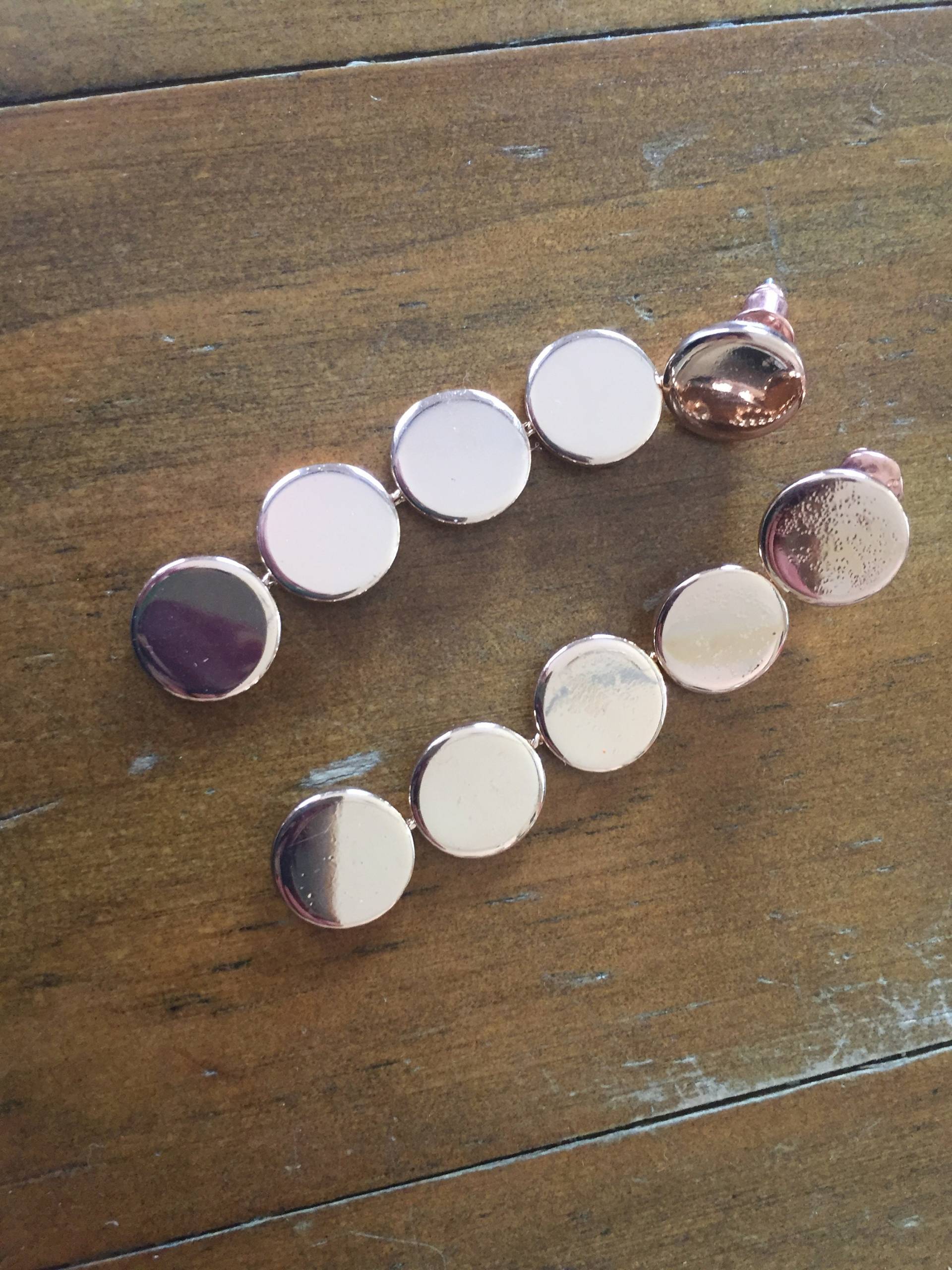 Ohrringepunkte Stecker Rosegolden von DUNKELROTde