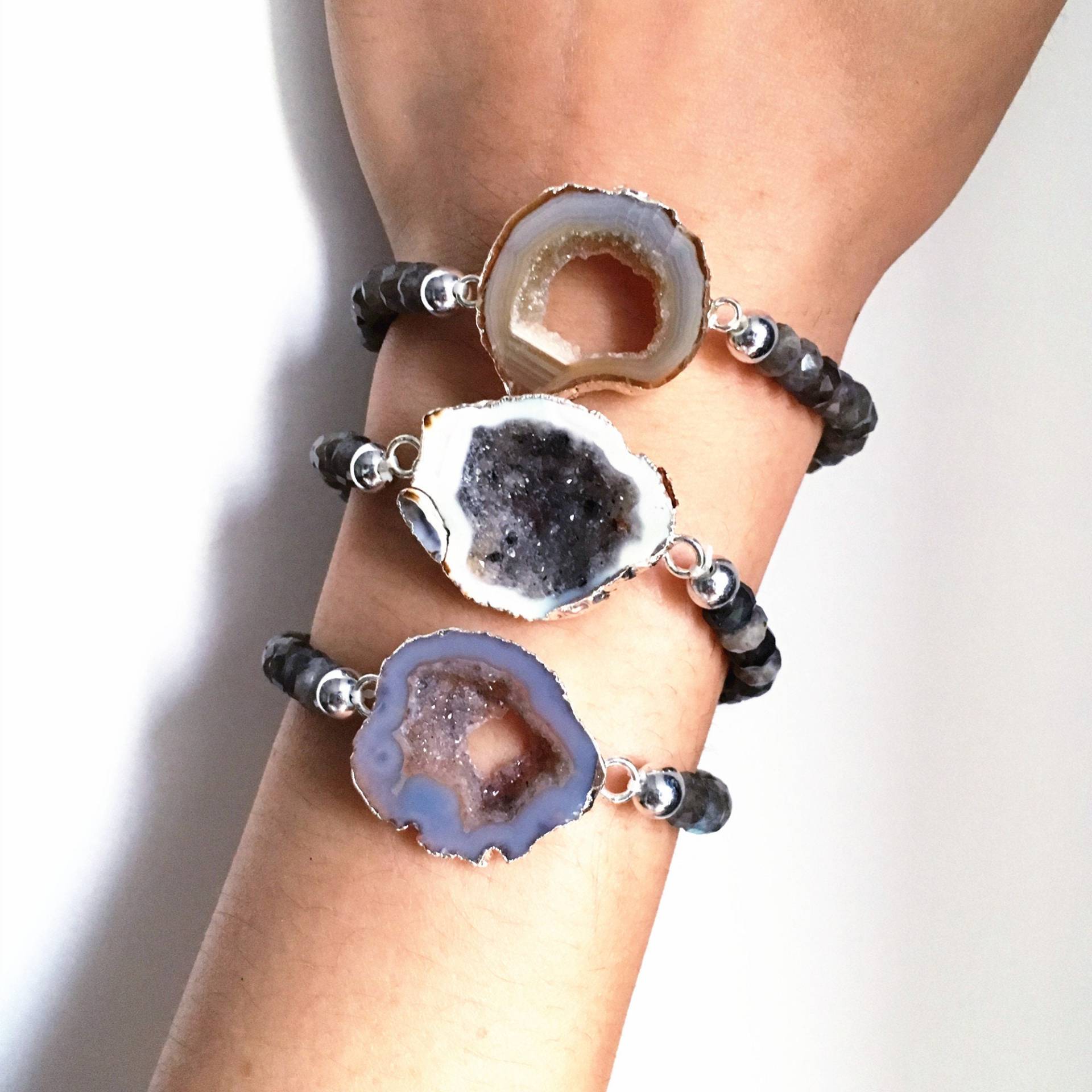 Silber Geode Achat Scheibe Druzy Armbänder Mit Labradorit Facettierten Perlen | x36S5_03 von DUODUOJEWELRY