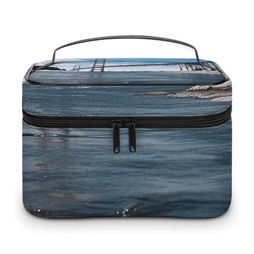 DWTJKMS Mackinac Make-up-Tasche mit Hängebrücke, Kosmetik-Organizer, große tragbare Kapazität, Make-up-Tasche, Damen, Reise-Kulturbeutel mit Griff und Trennwand DWTJKMS Mackinac Make-up-Tasche mit Hängebrücke, Kosmetik-Organizer, große tragbare Kapazität, Make-up-Tasche, Damen, Reise-Kulturbeutel mit Griff und Trennwand von DWTJKMS