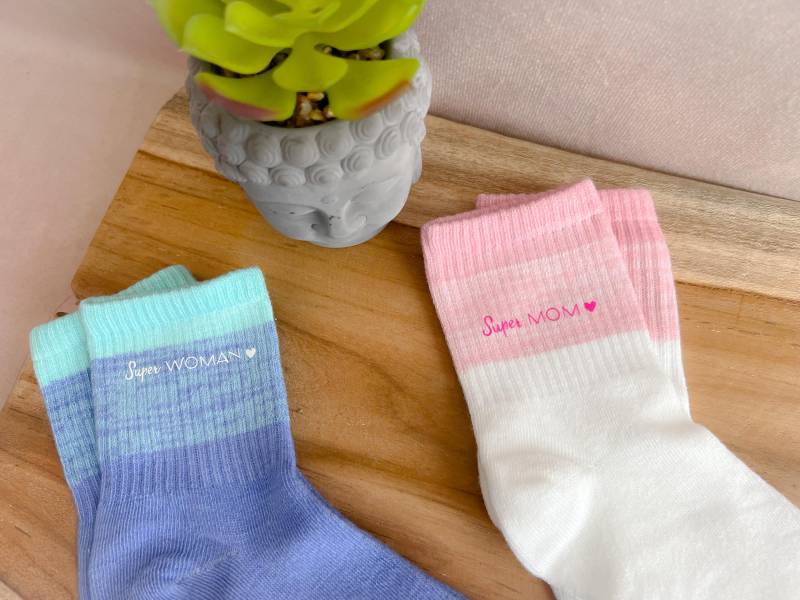 Personalisierbare Socken Für Erwachsene | Tennissocken Mit Statement Sportsocken Damen & Herren Super Dad Mom Woman von DaLaLama