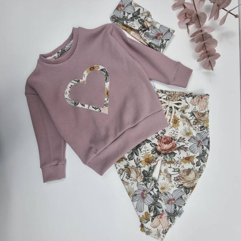 Baby Kinder Set Mädchen Sweater Waffeljersey Baggyhose Pumphose Sommersweat Geschenk Zur Geburt Geburtstag Mit Haarband von DaLeAnncreative