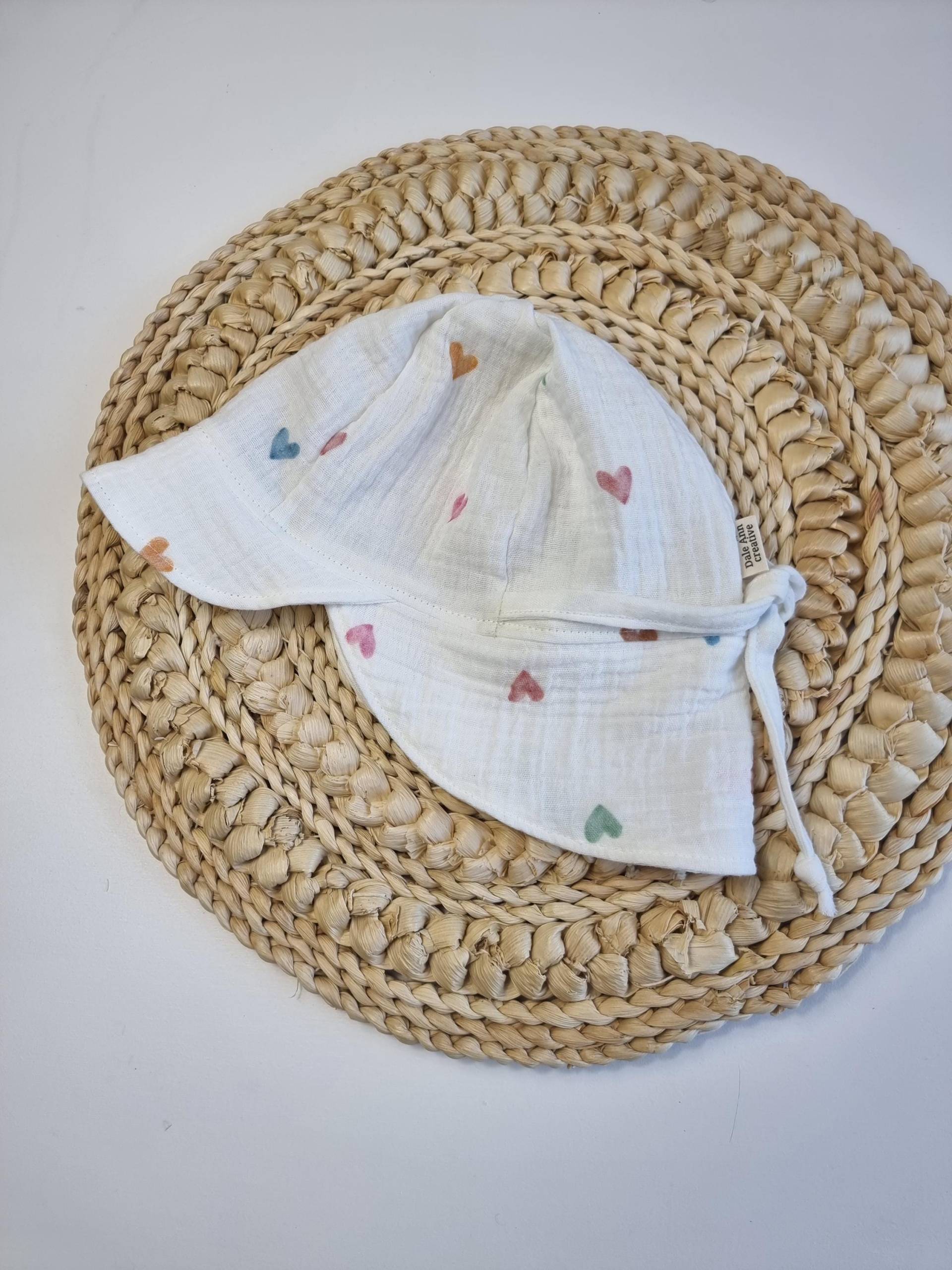 Sommerhut Aus Musselin Für Babys Und Kinder Mit Schirm Nackenschutz in 4 Größen von DaLeAnncreative