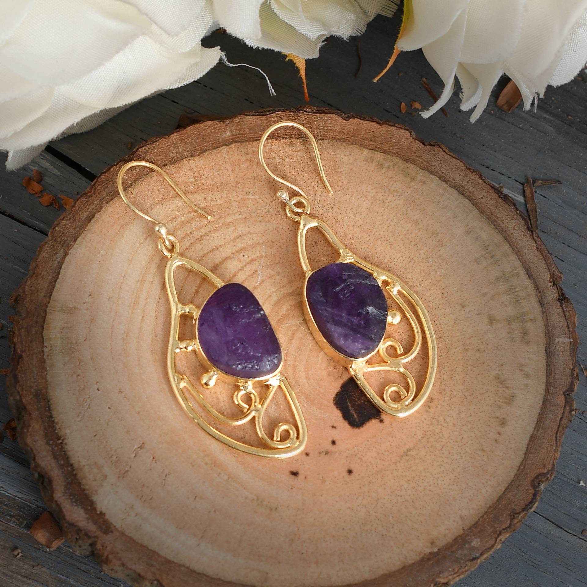 Natürliche Amethyst Ohrringe, Rohe Edelstein D Form Geburtsstein Schmuck, Gold Vermeil Geschenk Für von Daanijewels