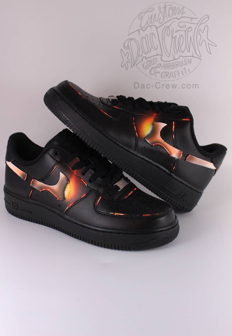 Custom Nike Air Force 1 „Burning Swoosh" Unique & Handpainted Sneakers von DacCrewAirbrush
