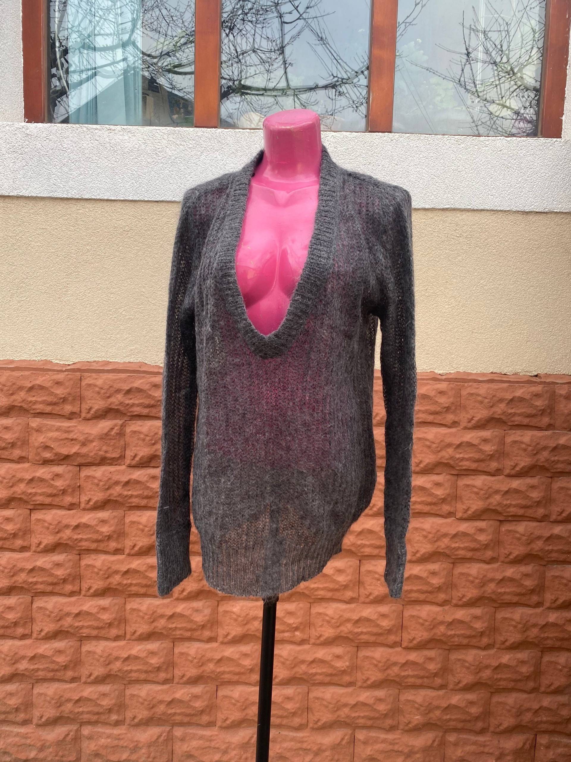 70 % Mohair , Grauer Gestrickter Winterpullover, Größe M von DadaVintageCom