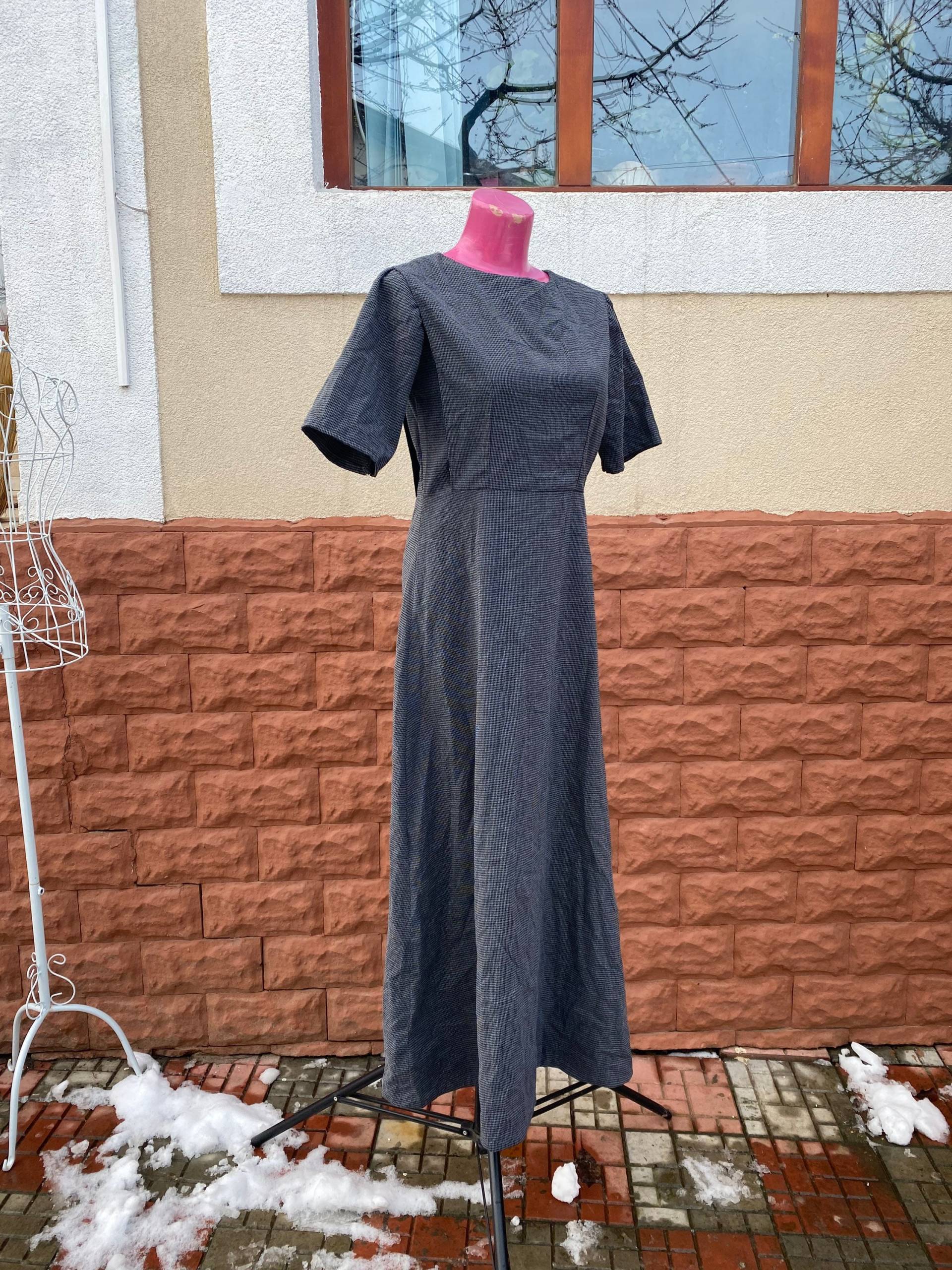 Graues Vintage Handgenähtes Kleid, Größe M von DadaVintageCom