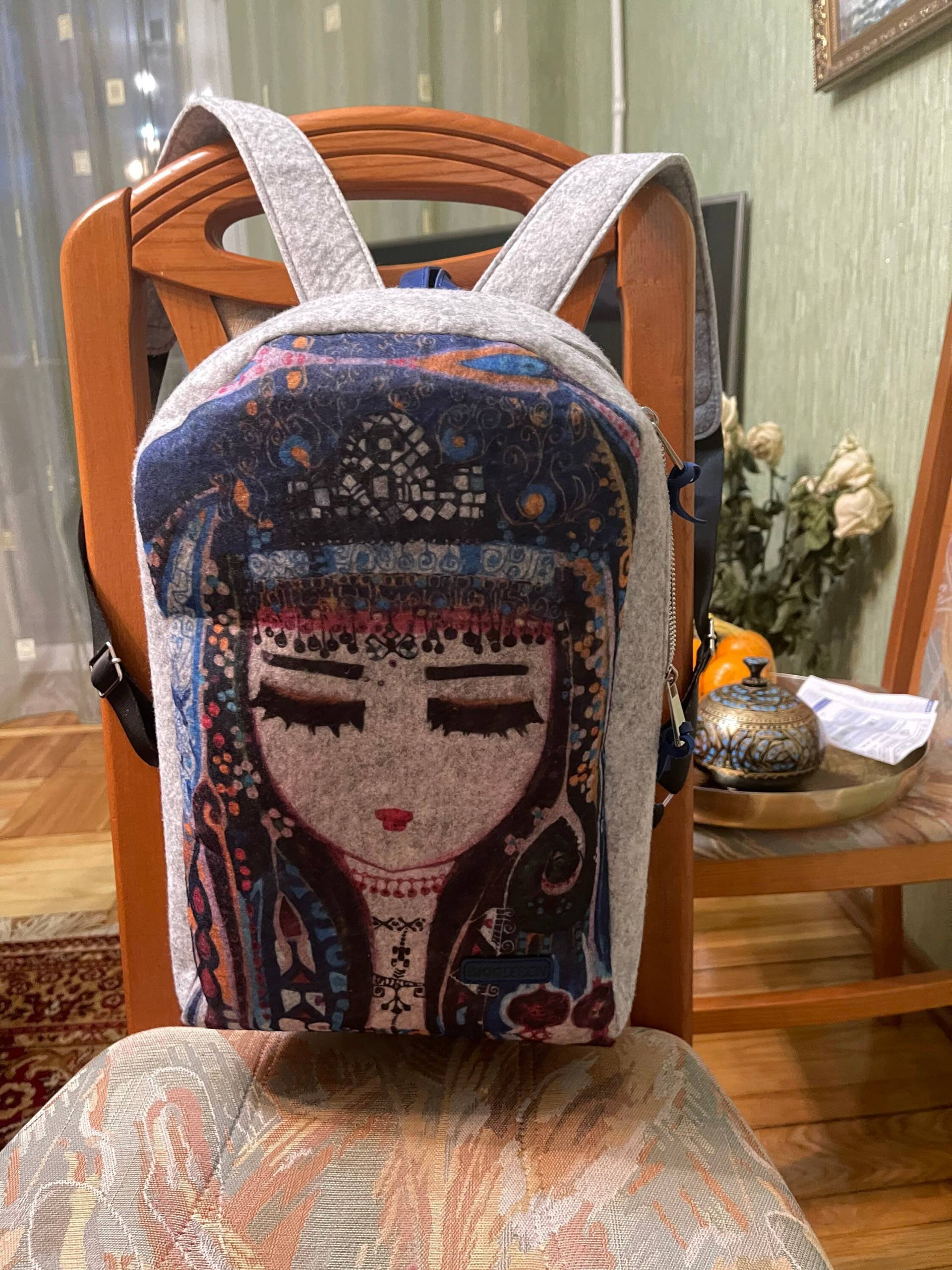 Neuer Handgemachter Filzrucksack, Mädchen, Folk von DadaVintageCom