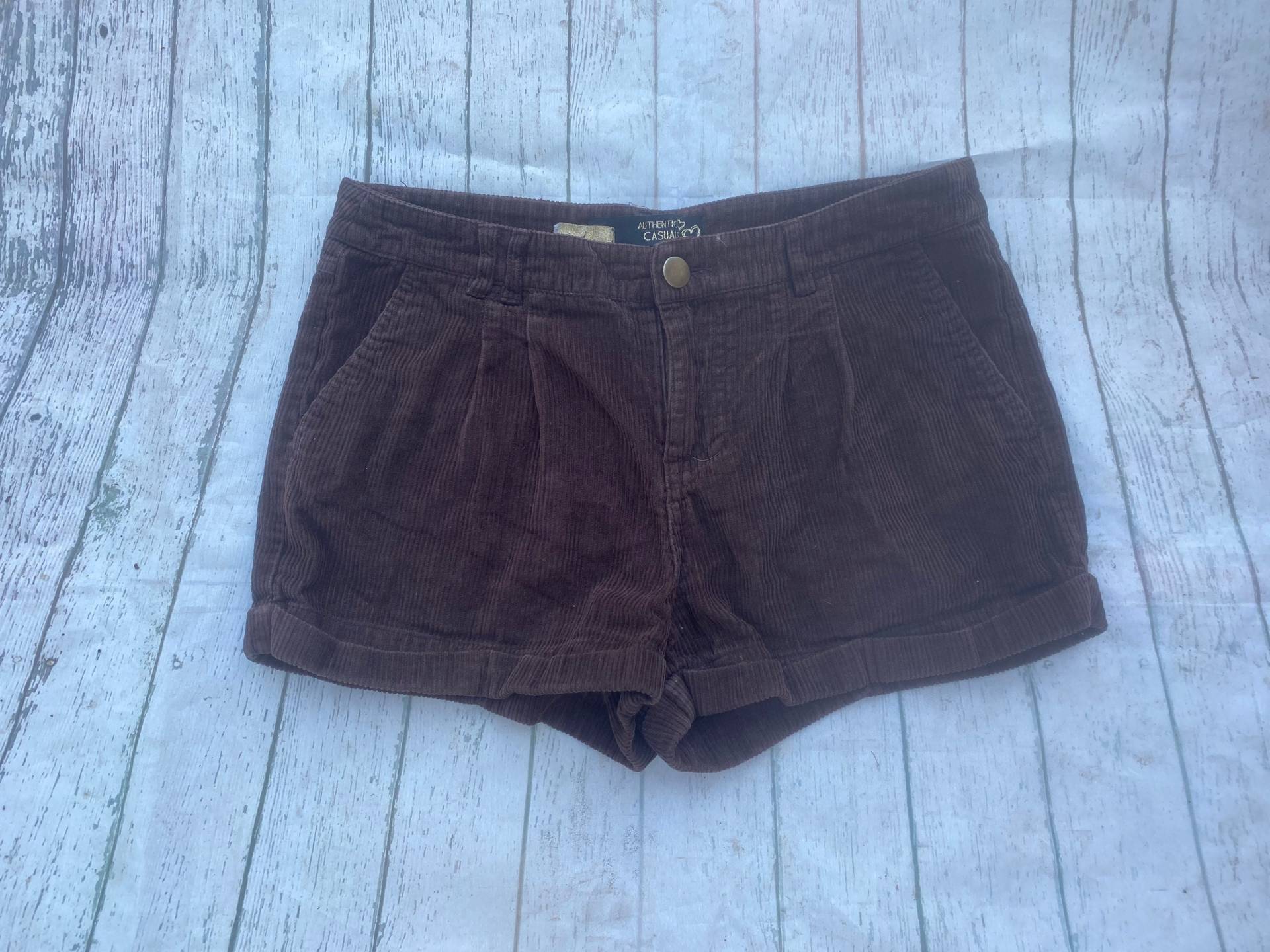 Samt Braune Shorts, Größe L von DadaVintageCom