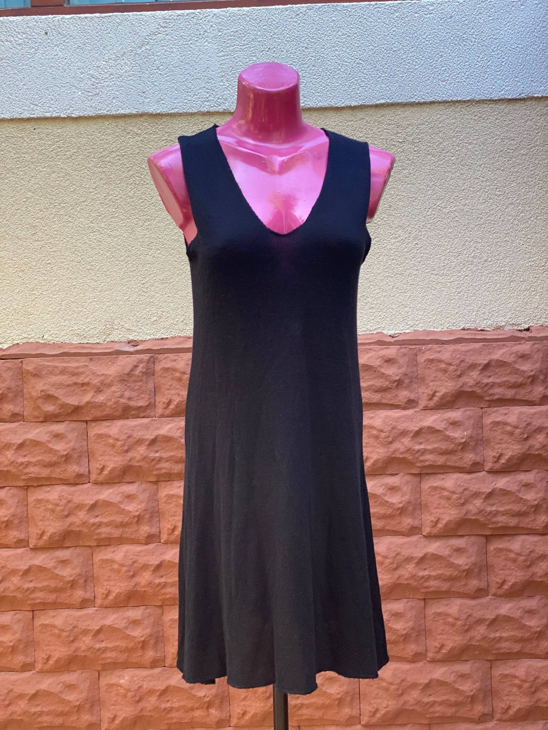 Schwarzes Kleid Schwarzes Midikleid, Dehnbar Gr. S von DadaVintageCom