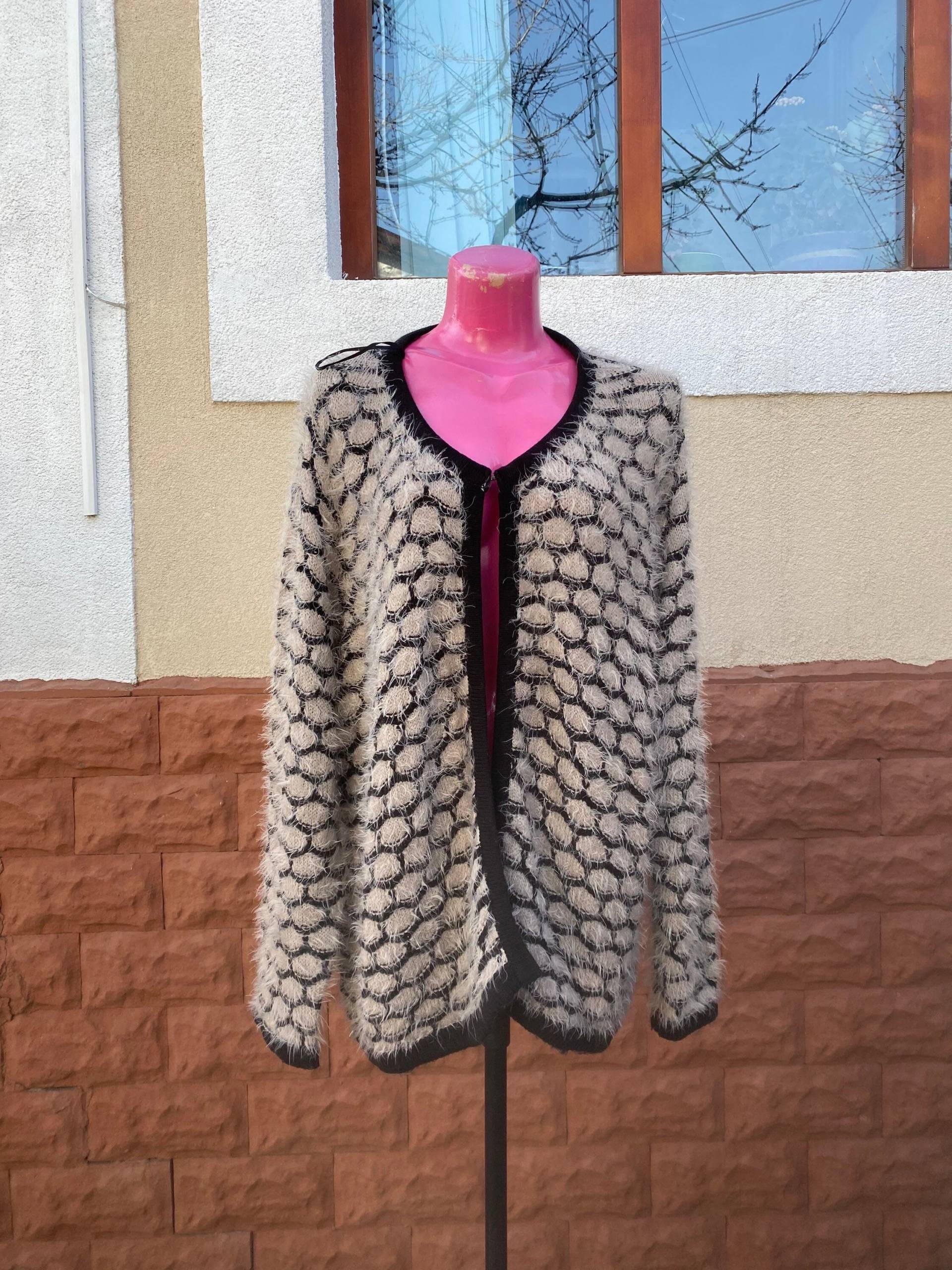 Vintage Beige Elegante Gestrickte Strickjacke , Xl Size von DadaVintageCom