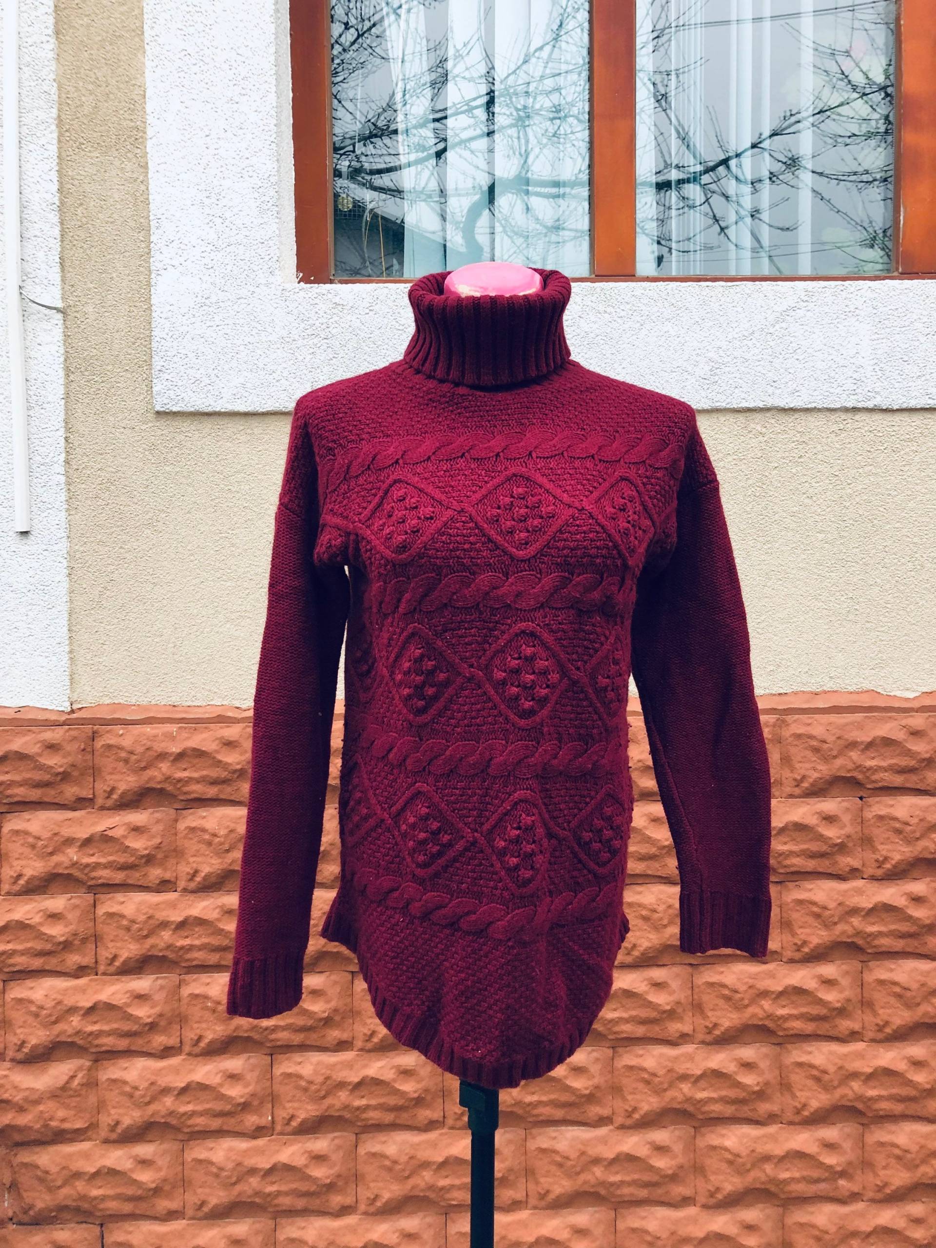 Weinroter Pullover, Oversized, Größe S von DadaVintageCom