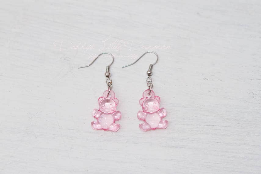 Süße Gummibärchen Ohrhänger - Teddy Bär Klare Kawaii Schmuck Pastel Goth Ohrringe Süße Gummibärchen Ohrhänger - Teddy Bär Klare Kawaii Schmuck Pastel Goth Ohrringe von DaddysLittleDungeon