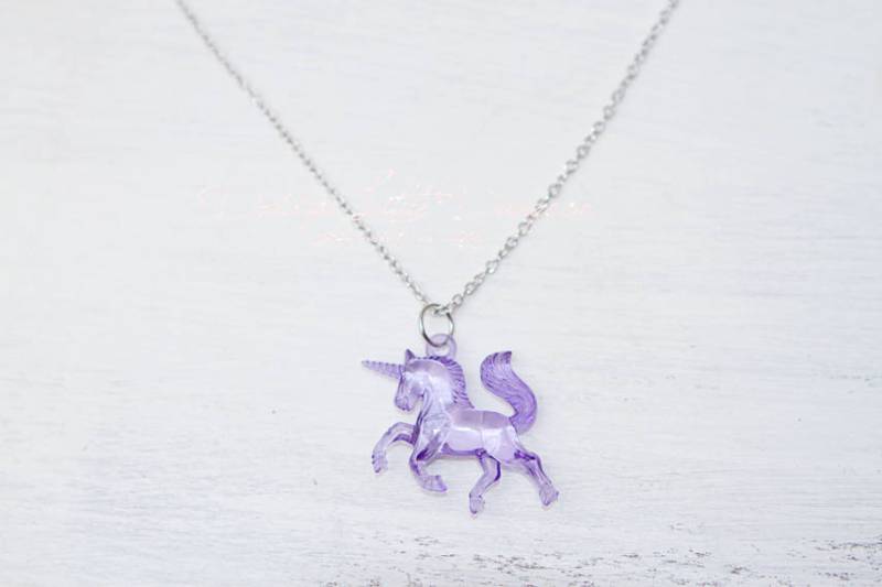Süße Kawaii Einhorn Halskette - Pastell Goth Acryl Klar Süße Kawaii Einhorn Halskette - Pastell Goth Acryl Klar von DaddysLittleDungeon