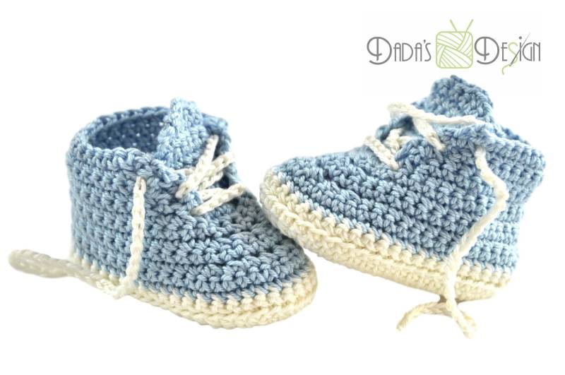 Babyschuhe Gehäkelt Blau-Weiß Gr. Ca 14 Babyschuhe Gehäkelt Blau-Weiß Gr. Ca 14 von DadusDesign